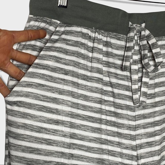 French Stripe Lounge Pants - Picture 4 of 13